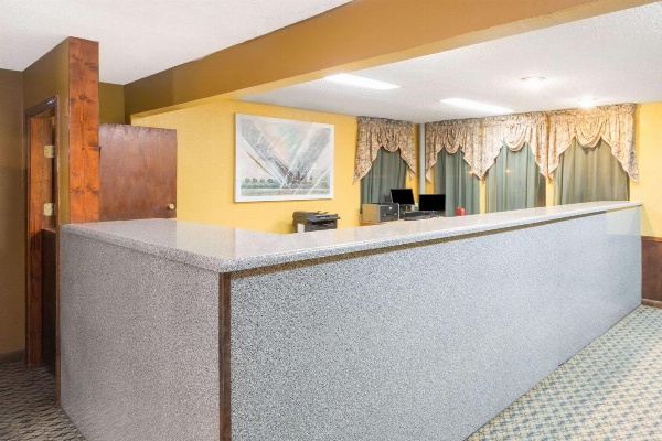 Super 8 by Wyndham Bossier City/Shreveport Area image 3